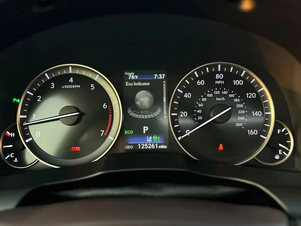 Cars for sale in uae Lexus LM 350h