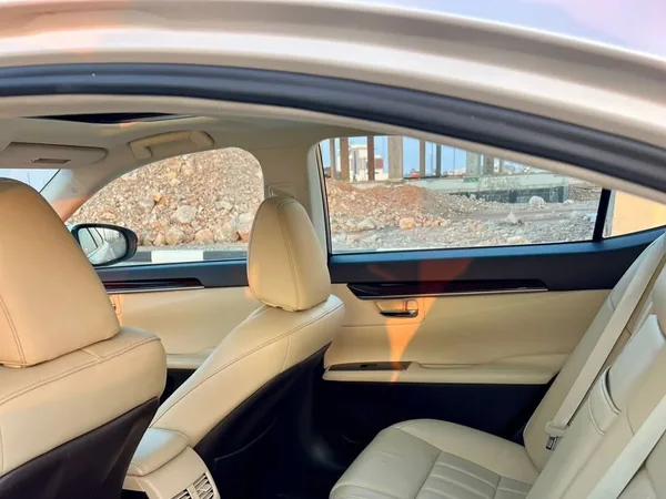 Cars for sale in uae Lexus LM 350h