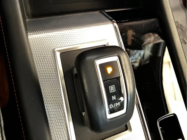 Cars for sale in uae Mitsubishi Outlander