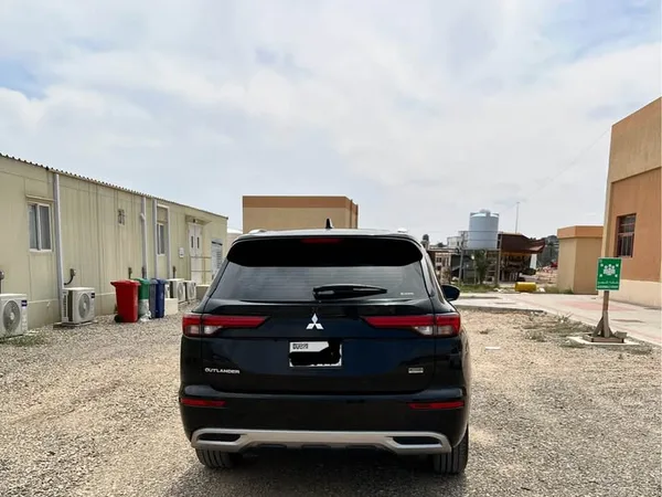 Cars for sale in uae Mitsubishi Outlander
