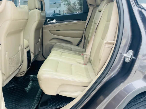 Cars for sale in uae Jeep Grand Cherokee