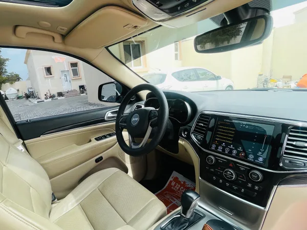 Cars for sale in uae Jeep Grand Cherokee
