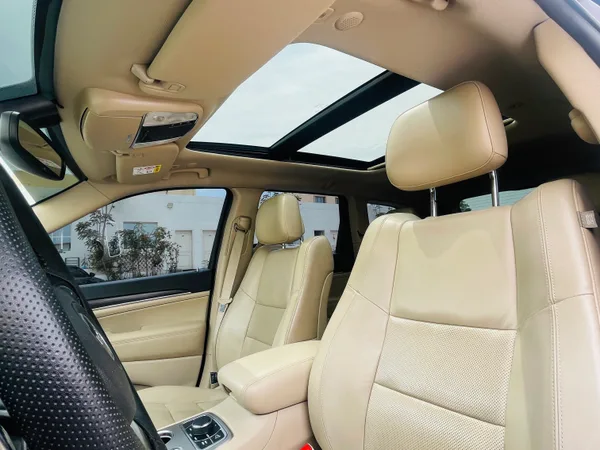 Cars for sale in uae Jeep Grand Cherokee