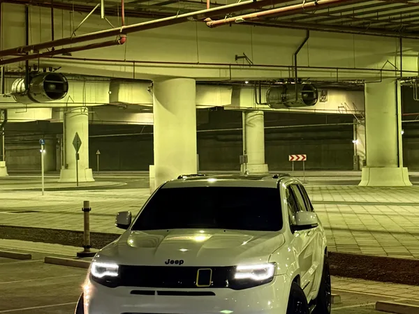 Cars for sale in uae Jeep Grand Cherokee