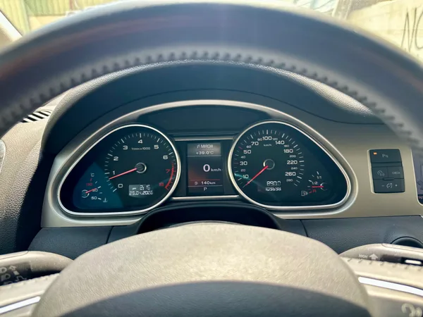 Cars for sale in uae Audi Q7