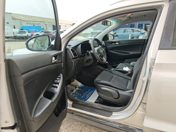 Cars for sale in uae Hyundai Tucson