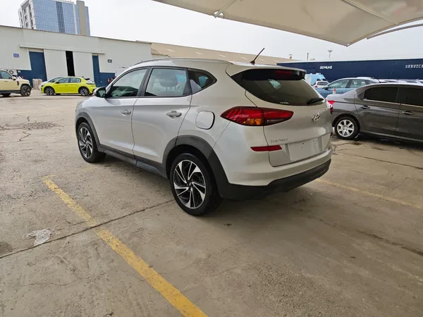 Cars for sale in uae Hyundai Tucson