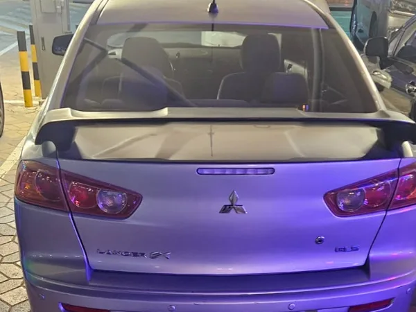 Cars for sale in uae Mitsubishi Lancer