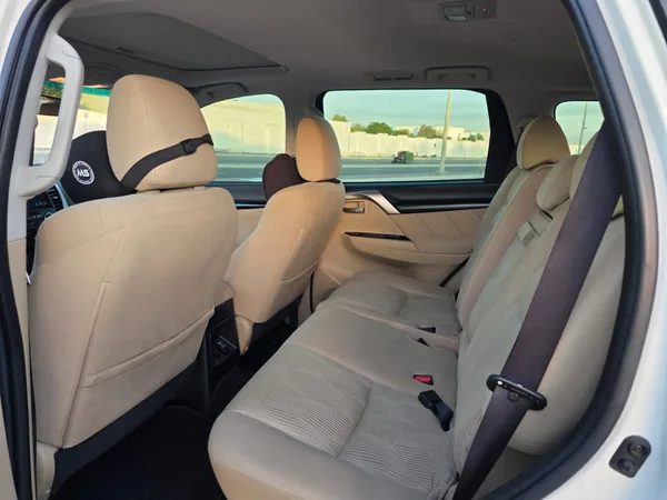 Cars for sale in uae Mitsubishi Montero Sport