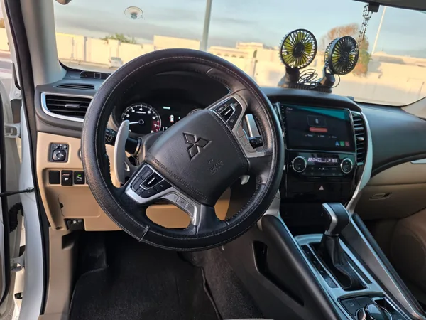 Cars for sale in uae Mitsubishi Montero Sport