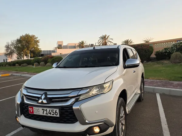 Cars for sale in uae Mitsubishi Montero Sport