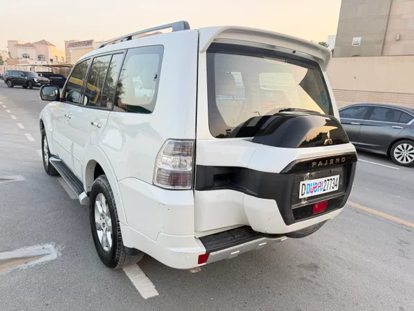 Cars for sale in uae Mitsubishi Pajero