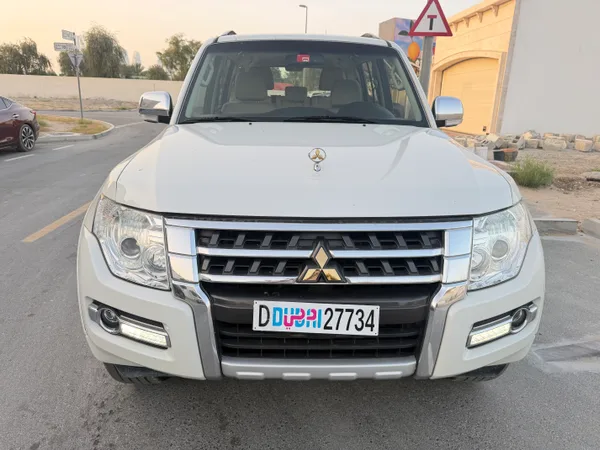 Cars for sale in uae Mitsubishi Pajero