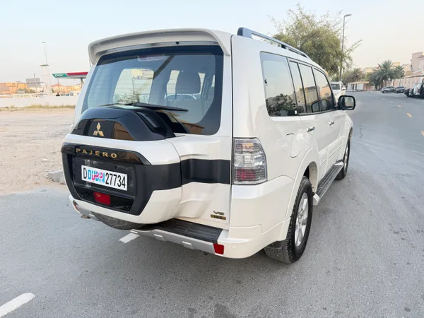 Cars for sale in uae Mitsubishi Pajero