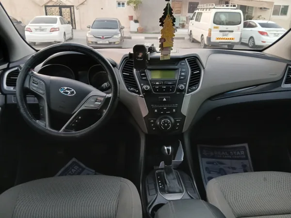 Cars for sale in uae Hyundai Santa Fe