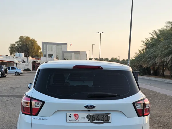 Cars for sale in uae Ford Escape