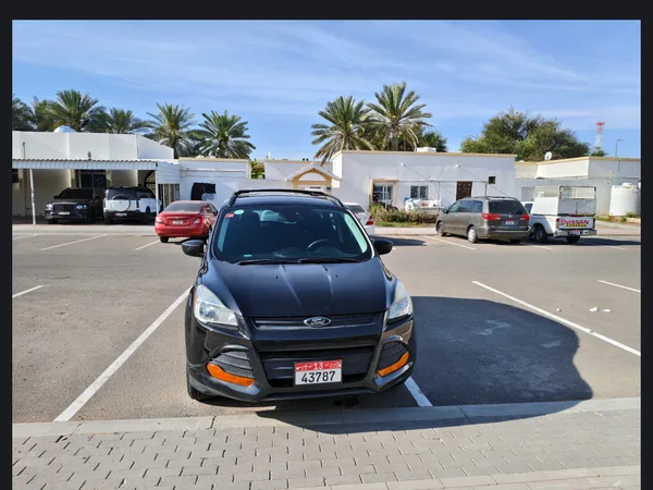 Cars for sale in uae Ford Escape