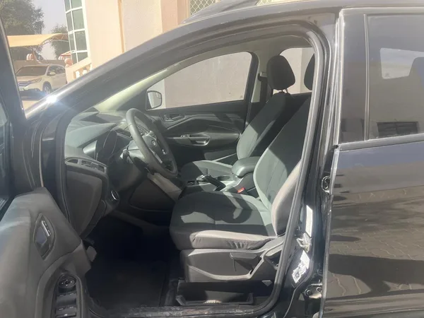 Cars for sale in uae Ford Escape