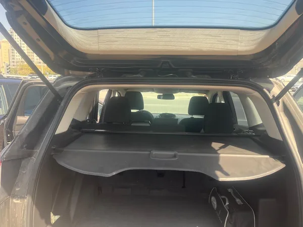 Cars for sale in uae Ford Escape