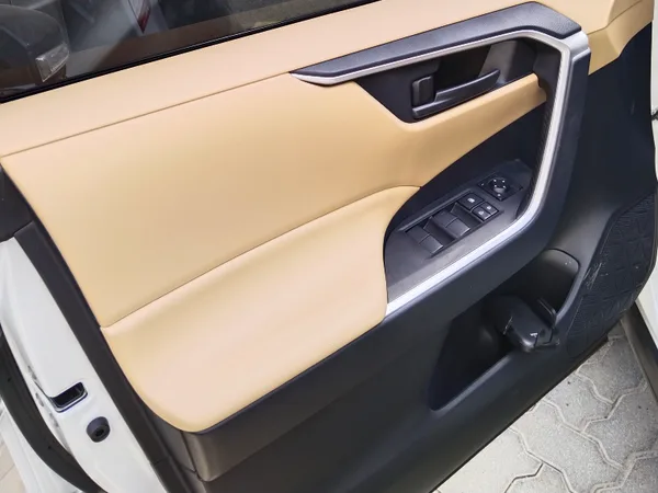 Cars for sale in uae Toyota Rav 4