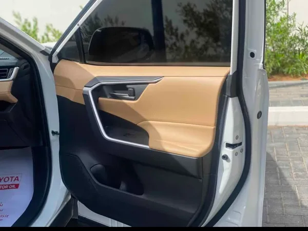Cars for sale in uae Toyota Rav 4