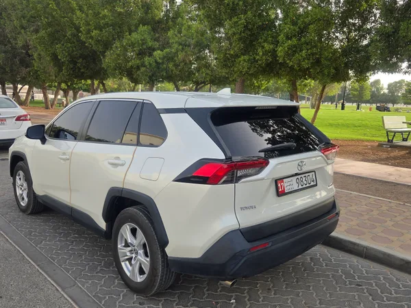 Cars for sale in uae Toyota Rav 4