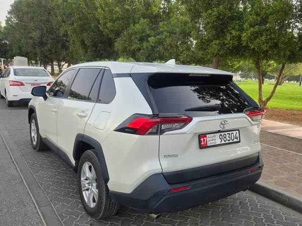Cars for sale in uae Toyota Rav 4