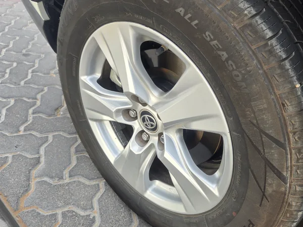 Cars for sale in uae Toyota Rav 4