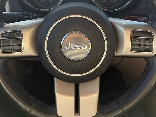 Cars for sale in uae Jeep Cherokee