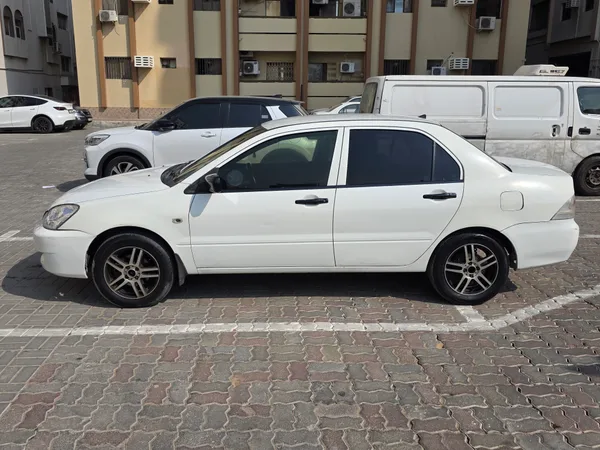 Cars for sale in uae Mitsubishi Lancer