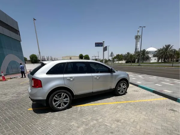 Cars for sale in uae Ford Edge