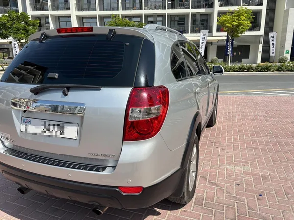 Cars for sale in uae Chevrolet Captiva