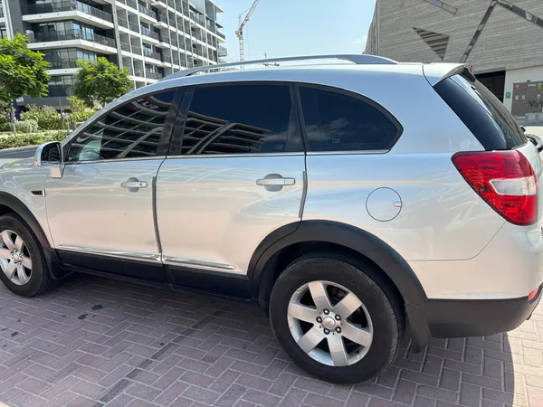 Cars for sale in uae Chevrolet Captiva