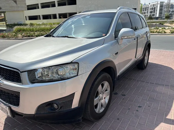 Cars for sale in uae Chevrolet Captiva