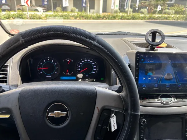 Cars for sale in uae Chevrolet Captiva