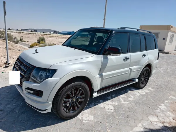Cars for sale in uae Mitsubishi Pajero