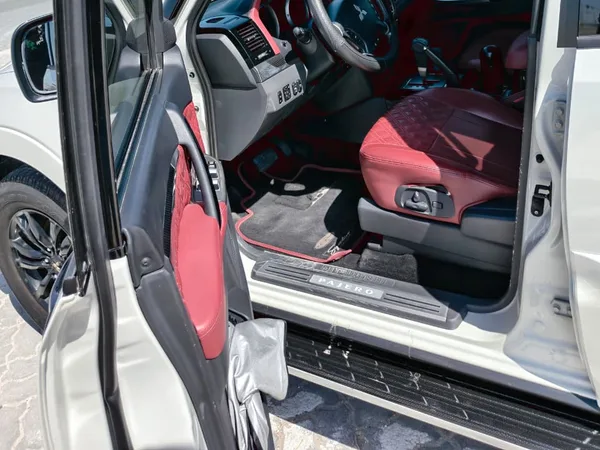 Cars for sale in uae Mitsubishi Pajero