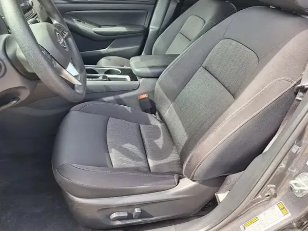 Cars for sale in uae Nissan Altima