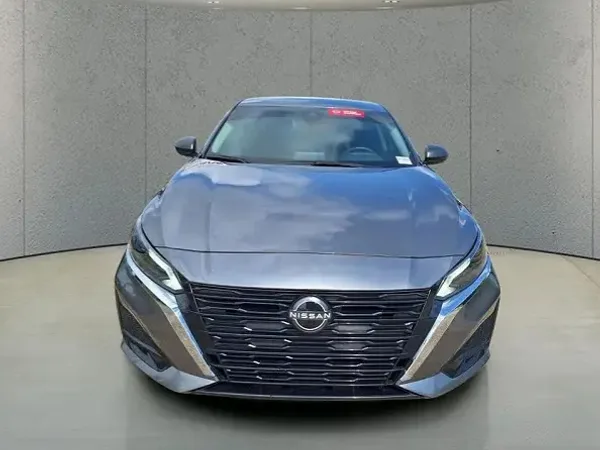 Cars for sale in uae Nissan Altima