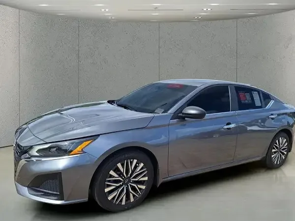 Cars for sale in uae Nissan Altima