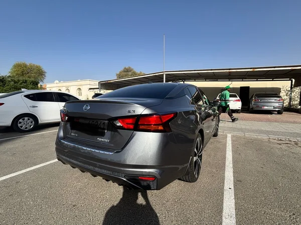 Cars for sale in uae Nissan Altima