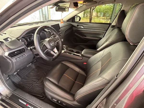 Cars for sale in uae Nissan Altima