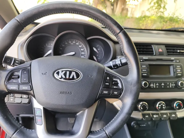 Cars for sale in uae Kia Rio