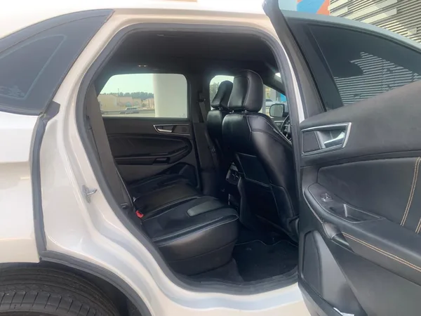 Cars for sale in uae Ford Edge