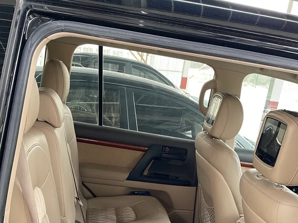 Cars for sale in uae Toyota Land Cruiser