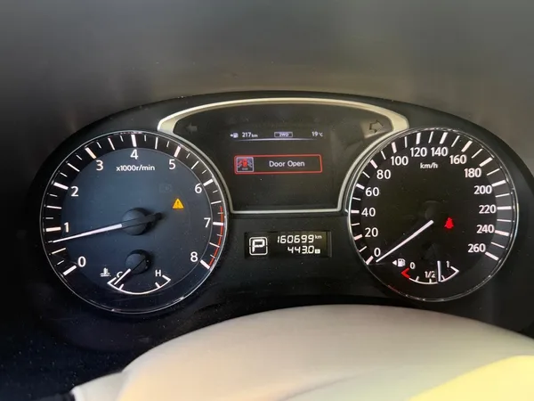Cars for sale in uae Nissan Pathfinder