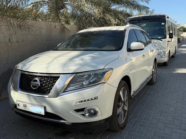 Cars for sale in uae Nissan Pathfinder