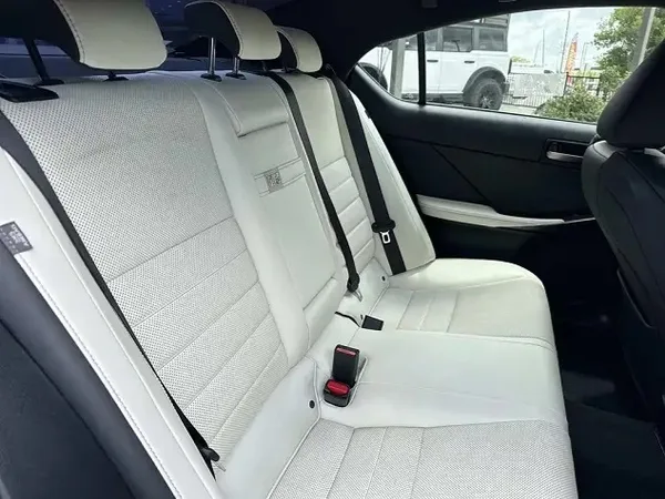 Cars for sale in uae Lexus IS