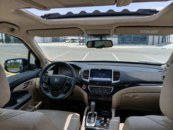 Cars for sale in uae Honda Pilot