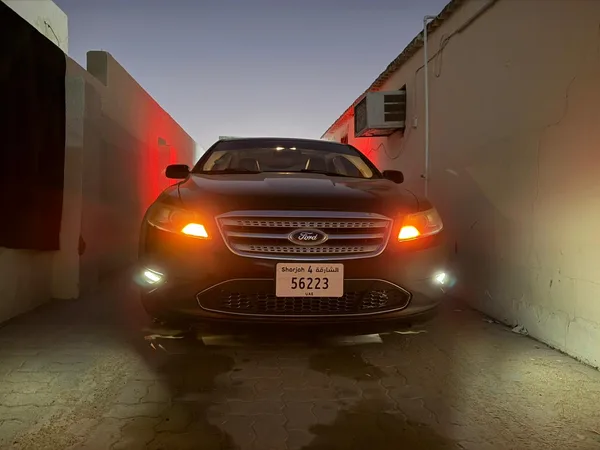 Cars for sale in uae Ford Taurus